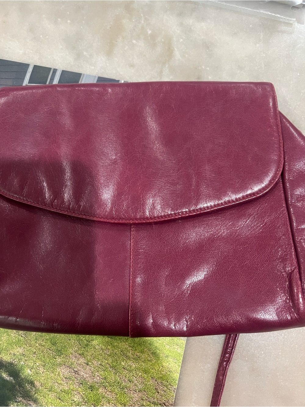 Women's Leather Crossbody Bag in Berry Plum